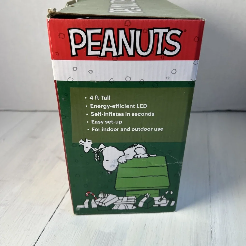 Gemmy 4' Airblown Lighted Peanuts Snoopy Christmas Inflatable 1257‎